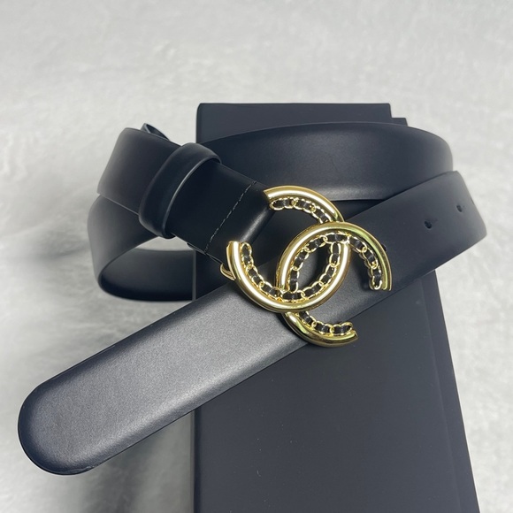 CHANEL Black Belt with Gold Interlocking Buckle - Picture 1 of 9
